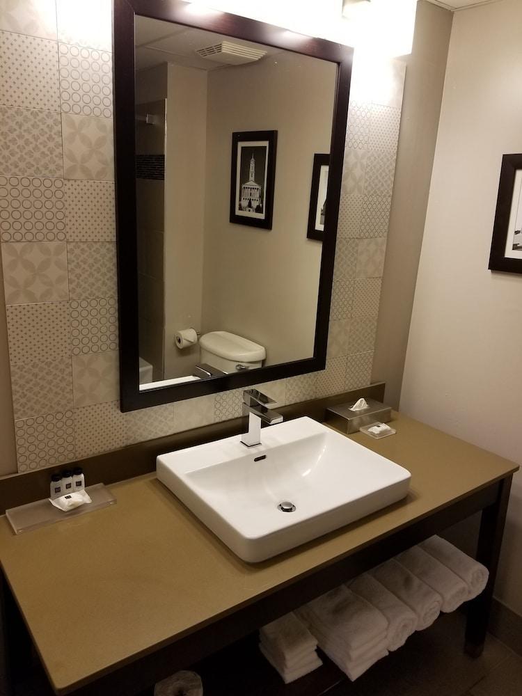 Country Inn & Suites By Radisson, Nashville Airport East, Tn Eksteriør billede