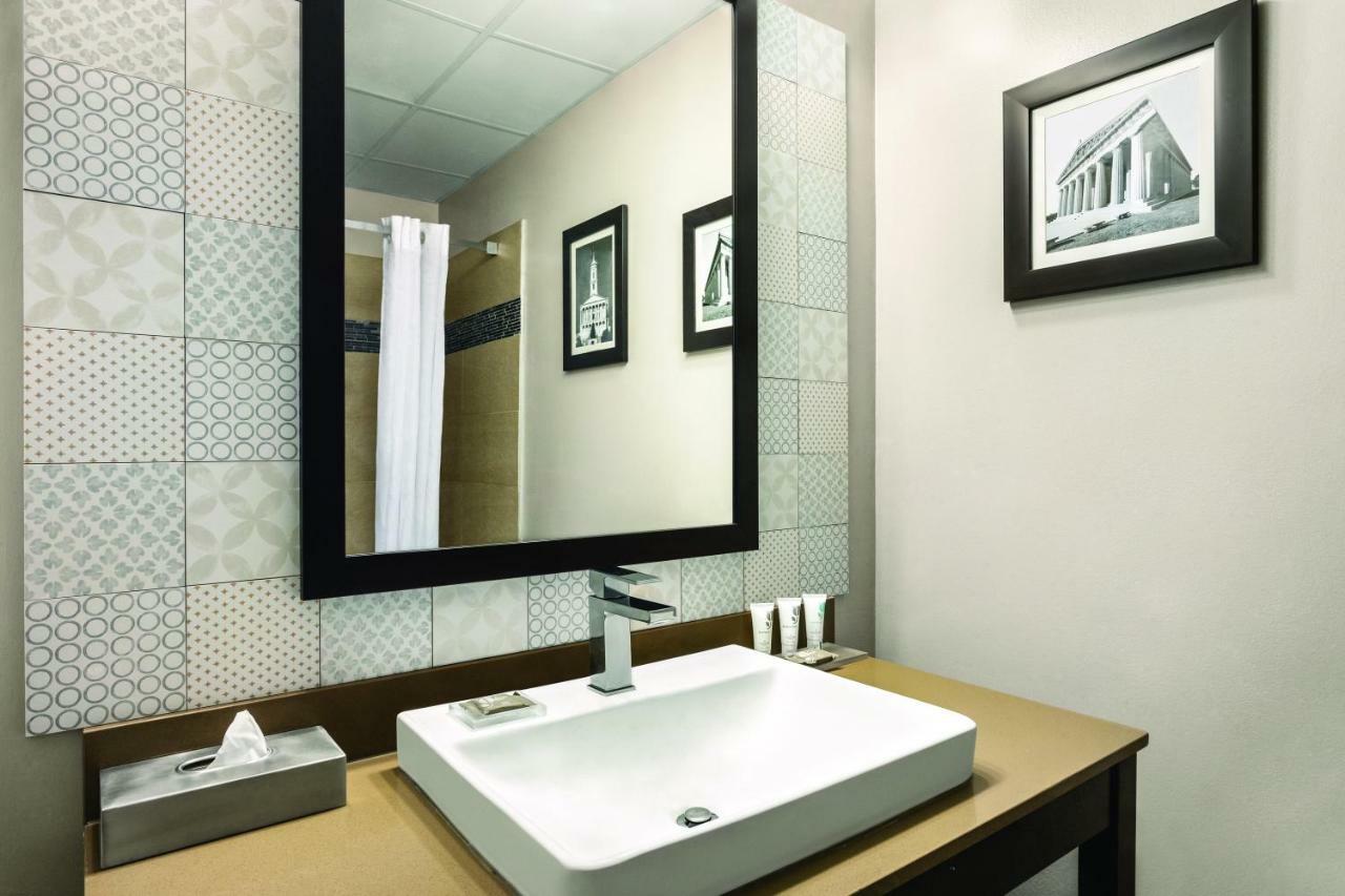 Country Inn & Suites By Radisson, Nashville Airport East, Tn Eksteriør billede