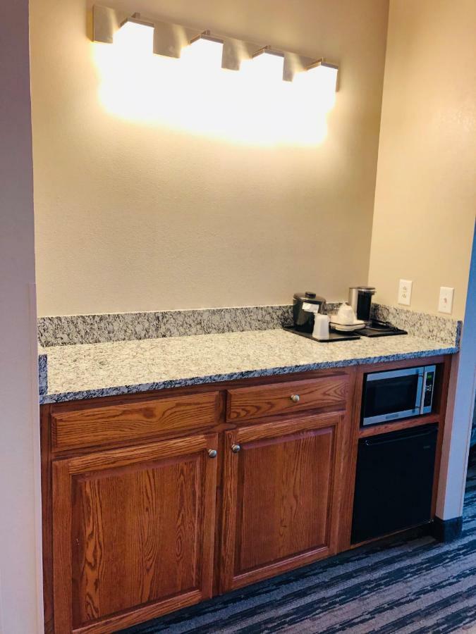 Country Inn & Suites By Radisson, Nashville Airport East, Tn Eksteriør billede